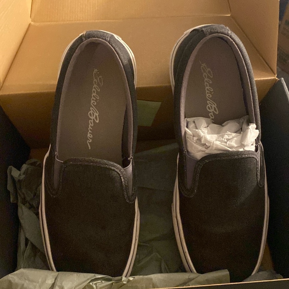 Men’s Size 8 Eddie Bauer shoes